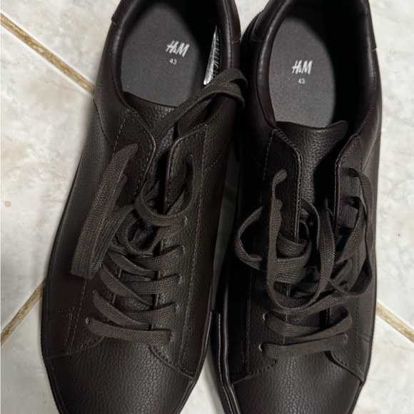 H&M Men’s Brown Faux Leather Lace-Up Casual Sneakers Size 10 - Picture 2 of 8
